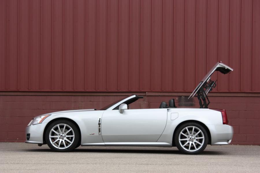  Cadillac XLR-V 2009 года  (фото 32 из 55)